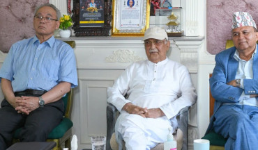 एमाले पुनर्गठन बहसमा नेतृत्व परिवर्तनको मुद्दा हटाउने सहमति